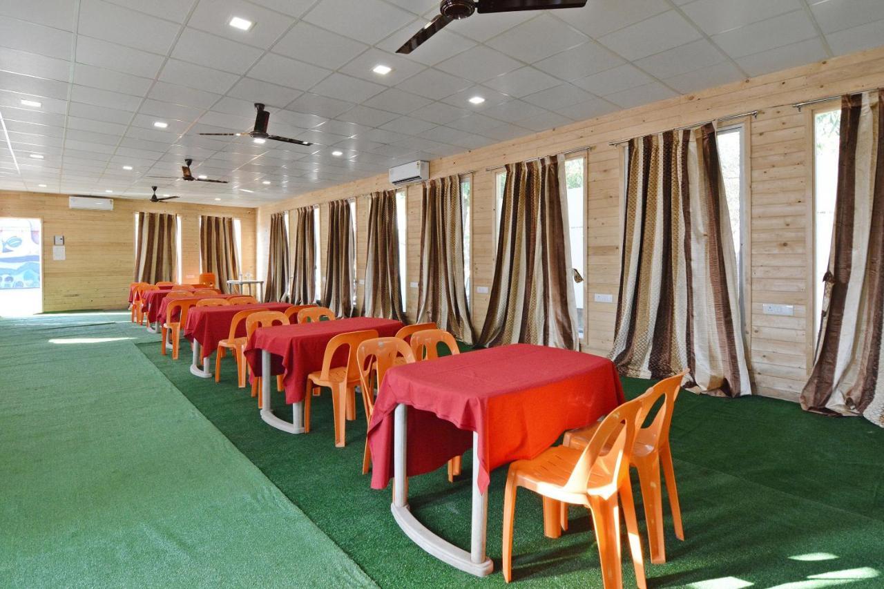 Oyo Midway Park Resort Atgaon 외부 사진
